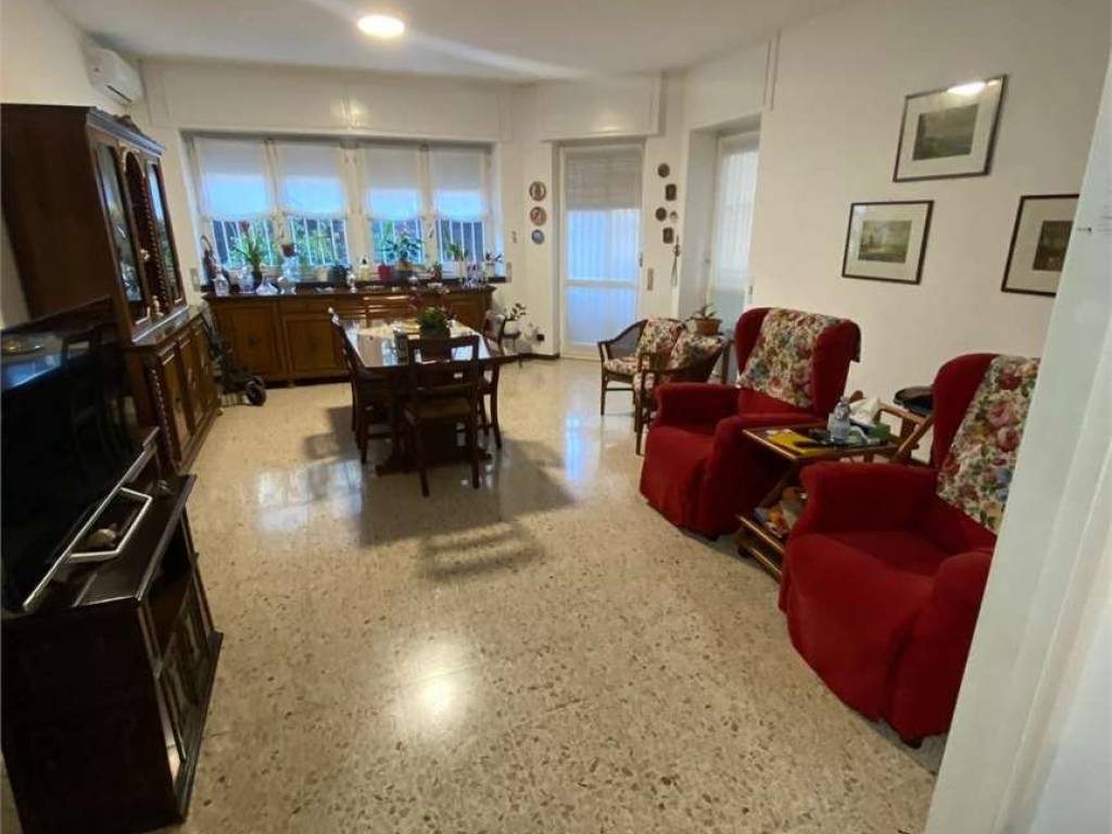 appartamento in vendita a Sesto Calende