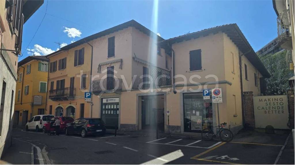 appartamento in vendita a Sesto Calende