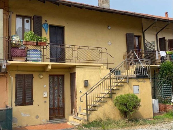 appartamento in vendita a Sesto Calende