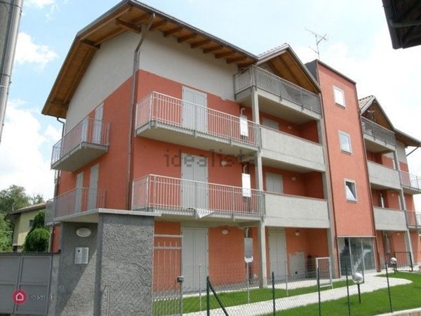 appartamento in vendita a Sesto Calende