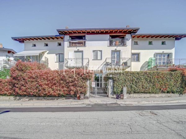 appartamento in vendita a Sesto Calende