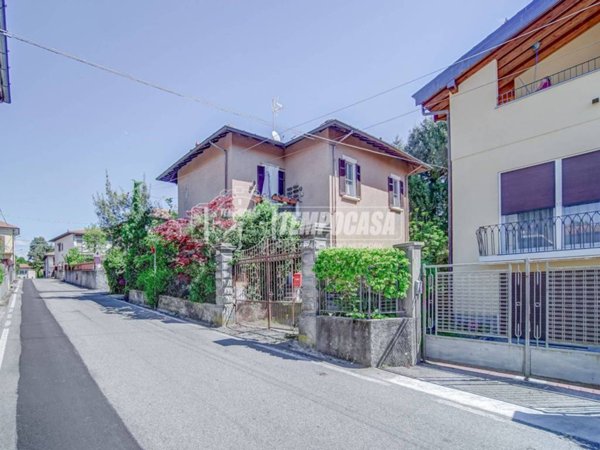 appartamento in vendita a Sesto Calende