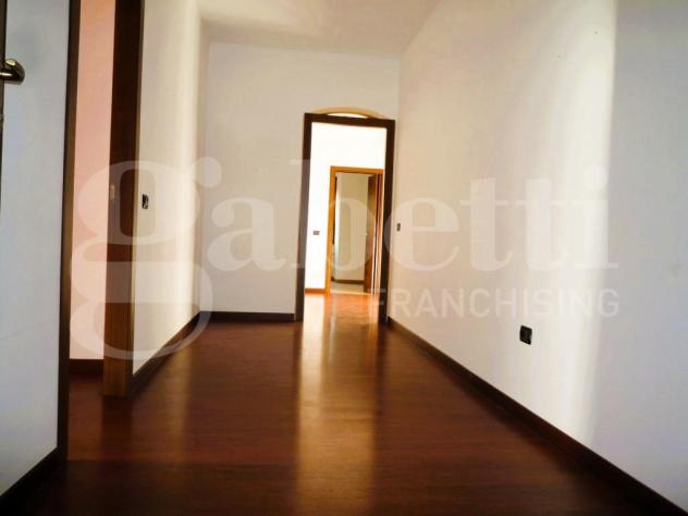 appartamento in vendita a Sesto Calende