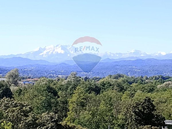 appartamento in vendita a Sesto Calende