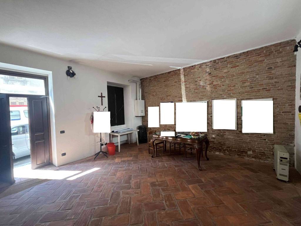 appartamento in vendita a Sesto Calende