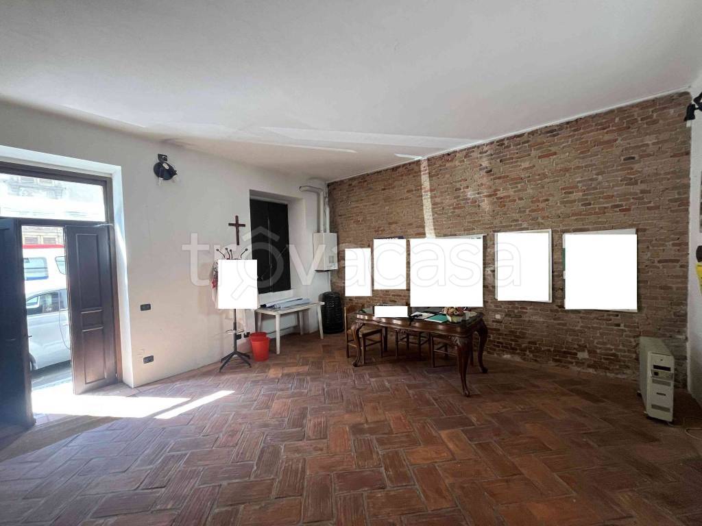 appartamento in vendita a Sesto Calende