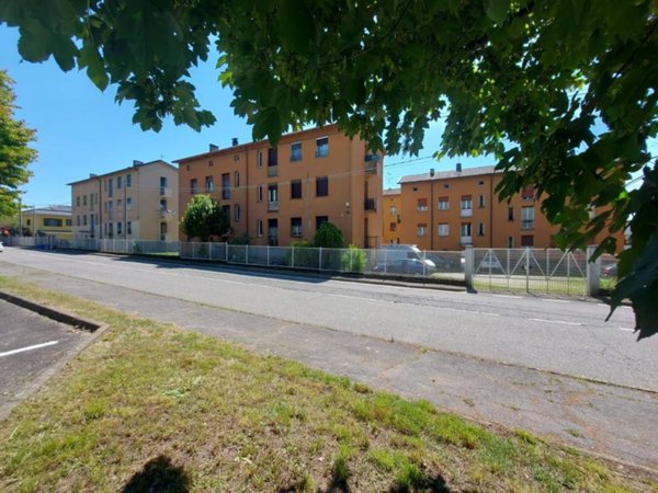 appartamento in vendita a Sesto Calende in zona Oca