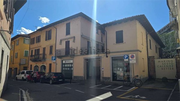 appartamento in vendita a Sesto Calende