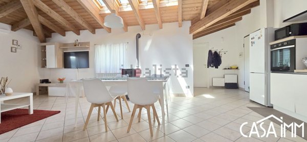 appartamento in vendita a Sesto Calende