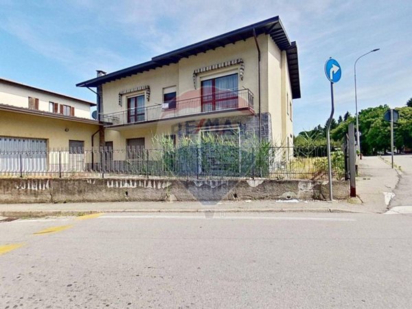 appartamento in vendita a Sesto Calende