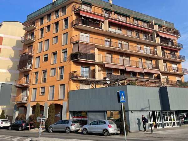appartamento in vendita a Sesto Calende