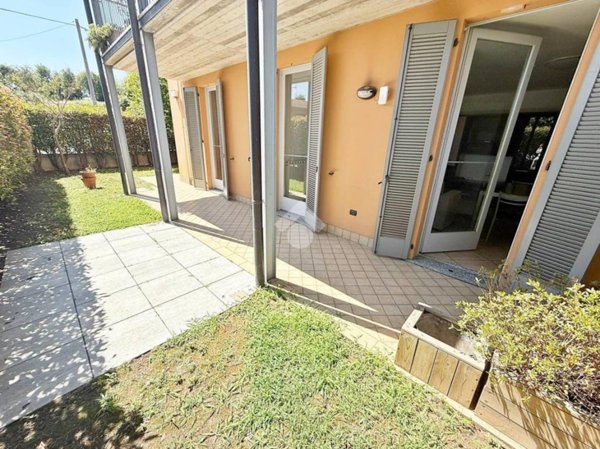 appartamento in vendita a Sesto Calende