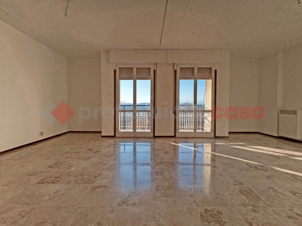 appartamento in vendita a Sesto Calende