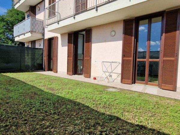 appartamento in vendita a Sesto Calende