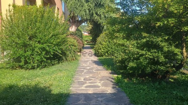 appartamento in vendita a Sesto Calende