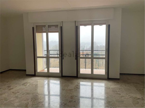 appartamento in vendita a Sesto Calende