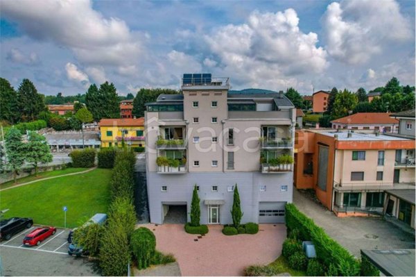 appartamento in vendita a Sesto Calende