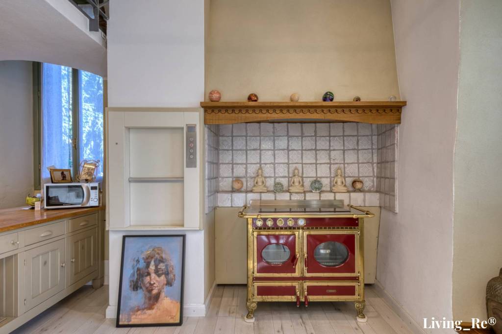 appartamento in vendita a Sesto Calende in zona Lentate