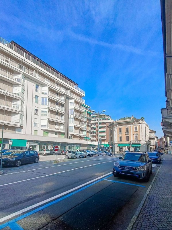 appartamento in vendita a Sesto Calende