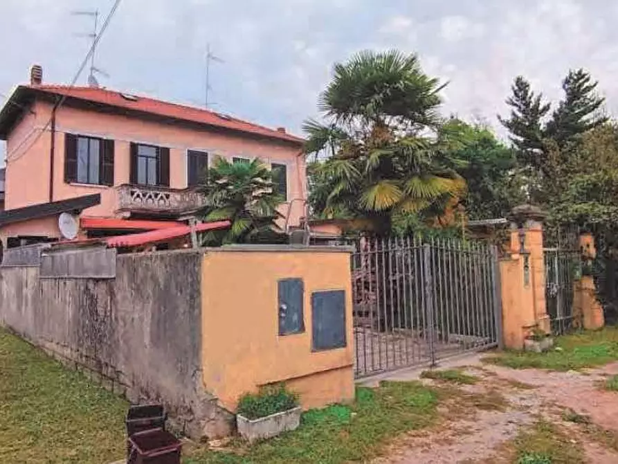 appartamento in vendita a Sesto Calende