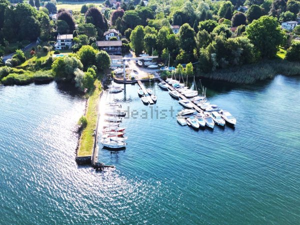 casa indipendente in vendita a Sesto Calende in zona Lisanza