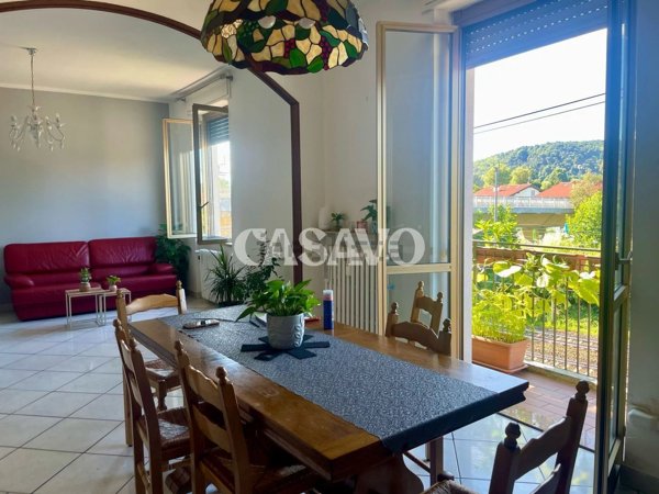 appartamento in vendita a Sesto Calende