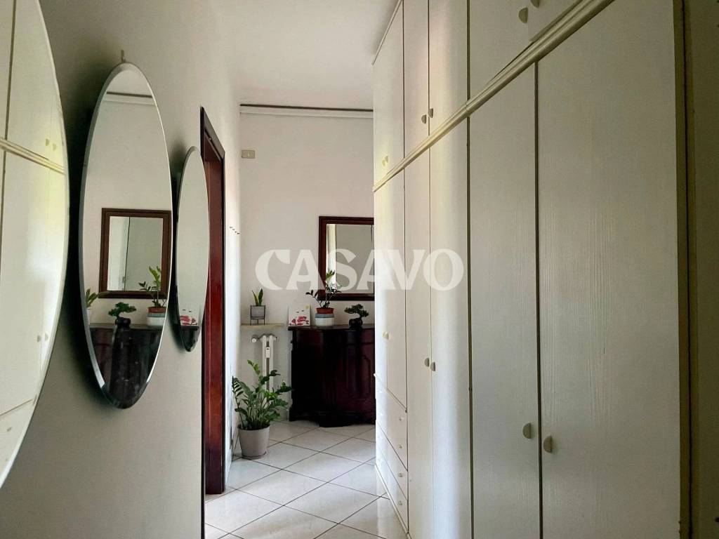 appartamento in vendita a Sesto Calende