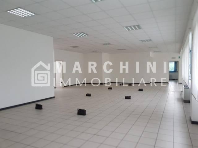 ufficio in vendita a Sesto Calende in zona Sant'Anna