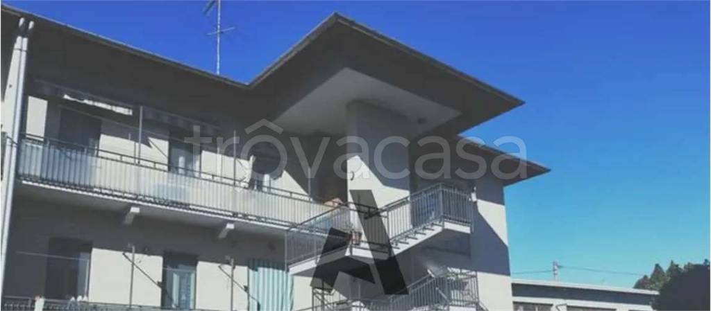 appartamento in vendita a Sesto Calende