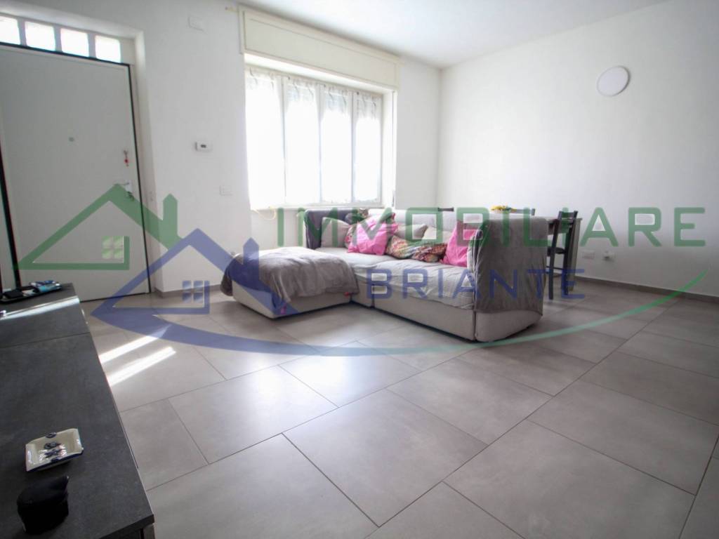 appartamento in vendita a Sesto Calende