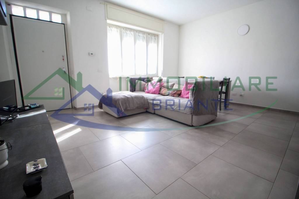 appartamento in vendita a Sesto Calende