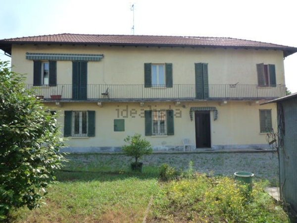 appartamento in vendita a Sesto Calende