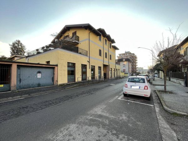 appartamento in vendita a Sesto Calende