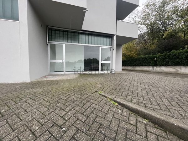 ufficio in vendita a Sesto Calende