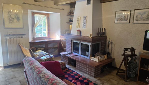 casa indipendente in vendita a Sesto Calende in zona Sant'Anna