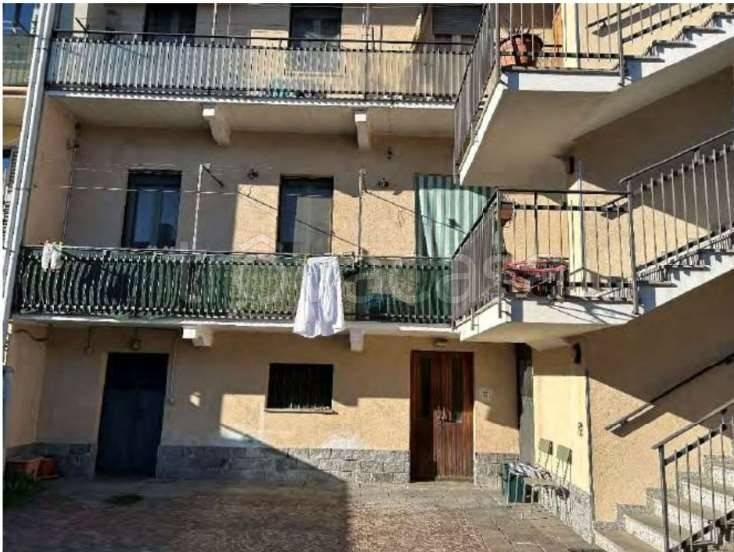 appartamento in vendita a Sesto Calende