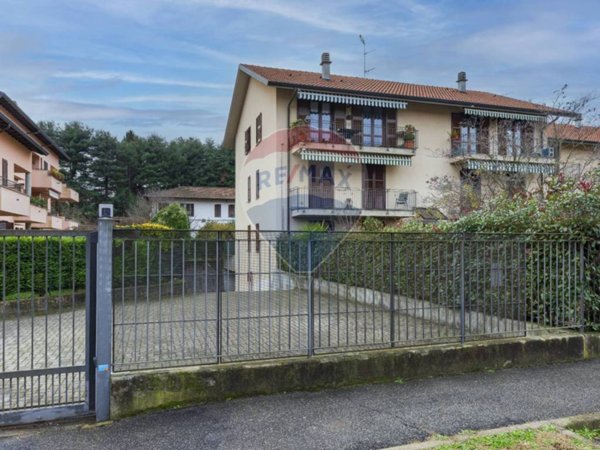 appartamento in vendita a Sesto Calende