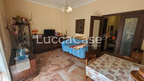 appartamento in vendita a Sesto Calende in zona Sant'Anna