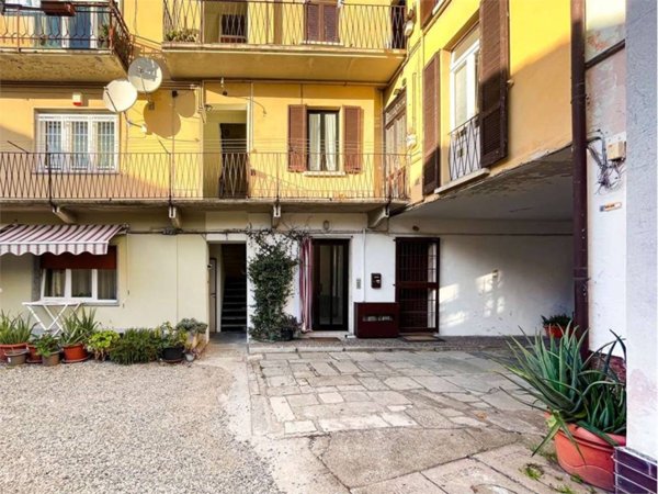 appartamento in vendita a Sesto Calende