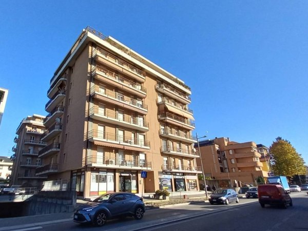 appartamento in vendita a Sesto Calende