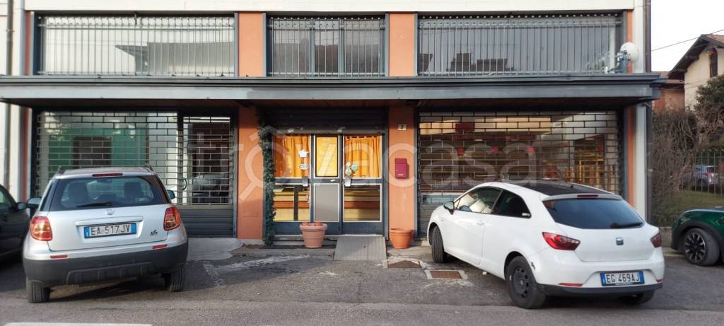 negozio in vendita a Sesto Calende