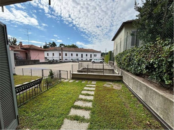 appartamento in vendita a Sesto Calende