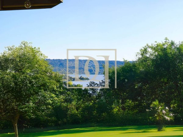 casa indipendente in vendita a Sesto Calende in zona Cocquo