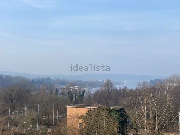 appartamento in vendita a Sesto Calende