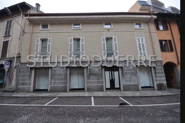 appartamento in vendita a Sesto Calende