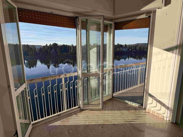 appartamento in vendita a Sesto Calende