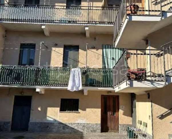 appartamento in vendita a Sesto Calende