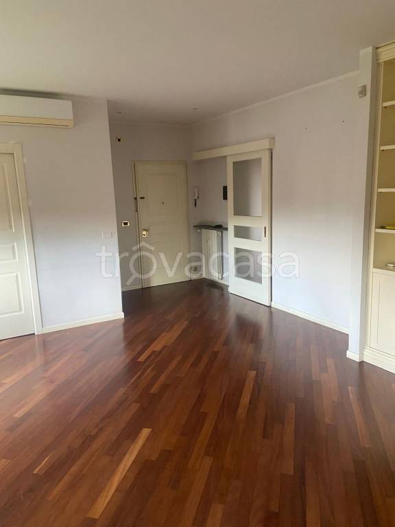 appartamento in vendita a Sesto Calende in zona Sant'Anna