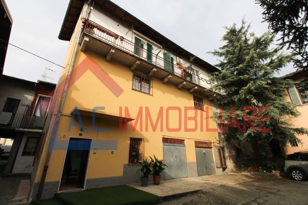 appartamento in vendita a Sesto Calende