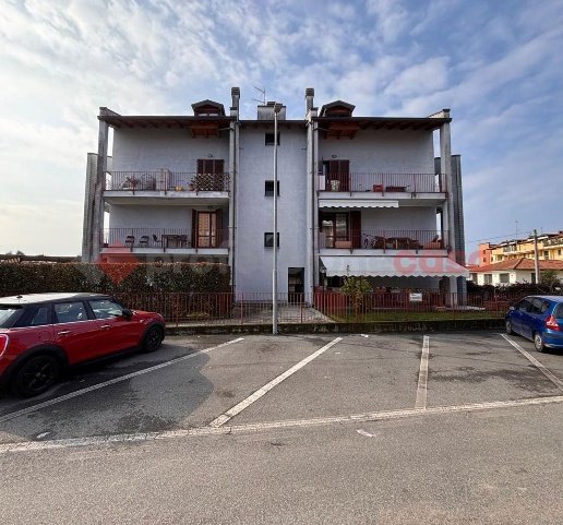 appartamento in vendita a Sesto Calende